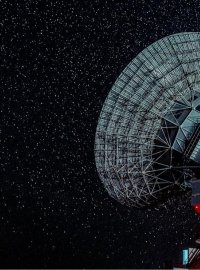 《登月》纪录电影：揭秘嫦娥六号月背采样幕后