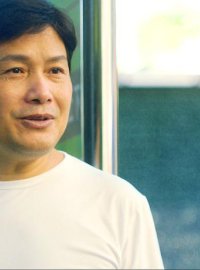 《戏之味》:中年困境与京剧救赎的深情告白