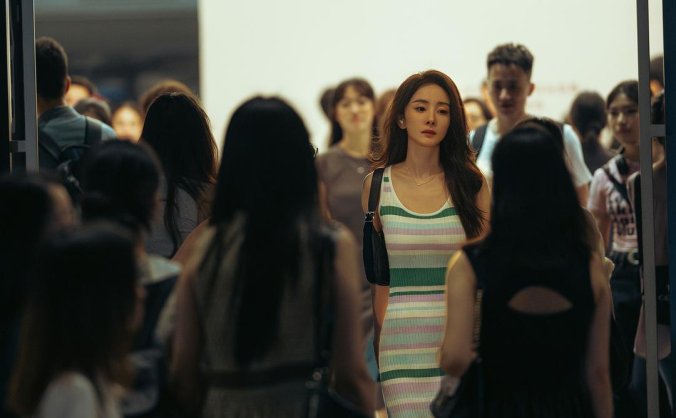 张艺谋《惊蛰无声》豆瓣6分引热议：谍战博弈与叙事争议并存